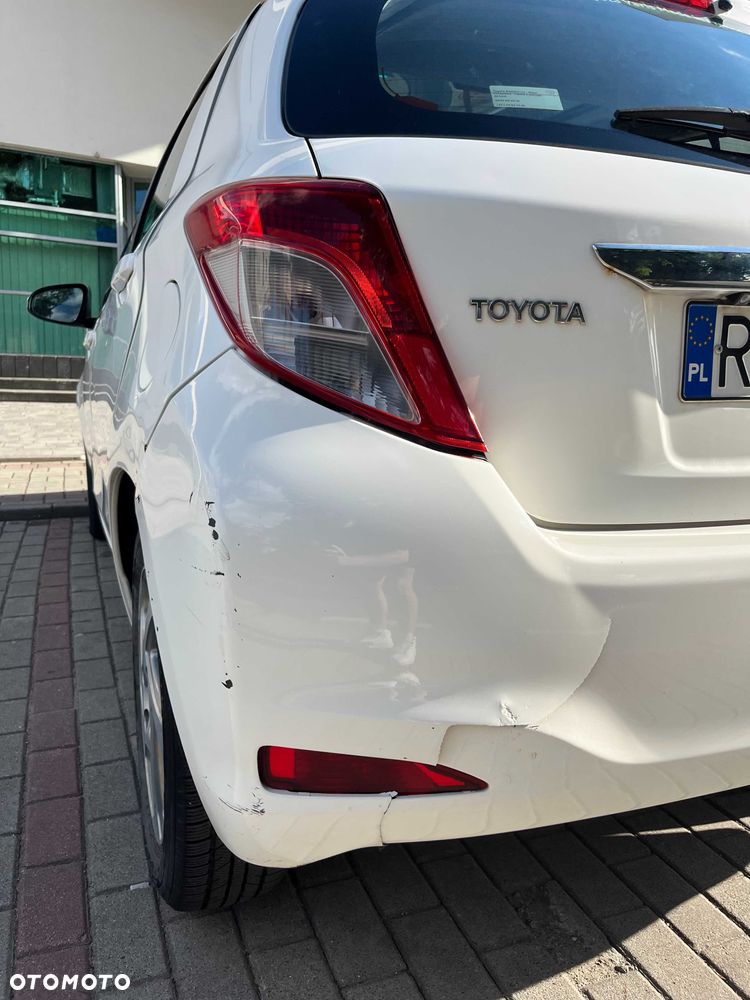 Toyota Yaris - 7