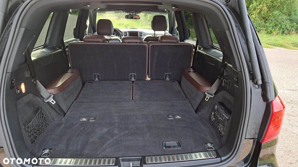 Mercedes-Benz GL - 22