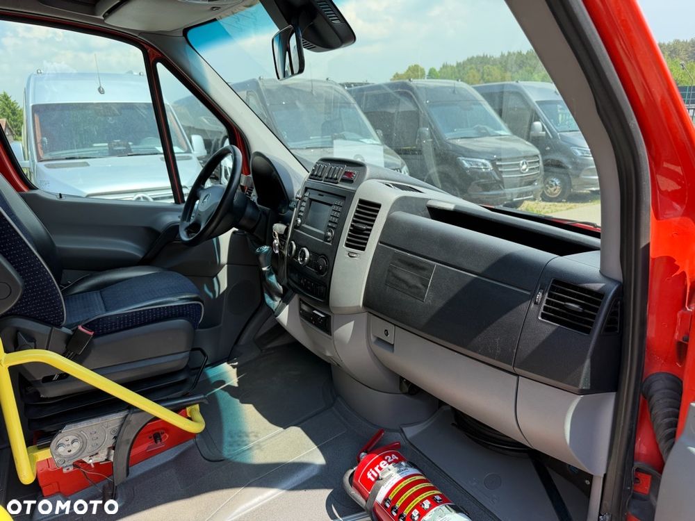 Mercedes-Benz Sprinter 516 - 10