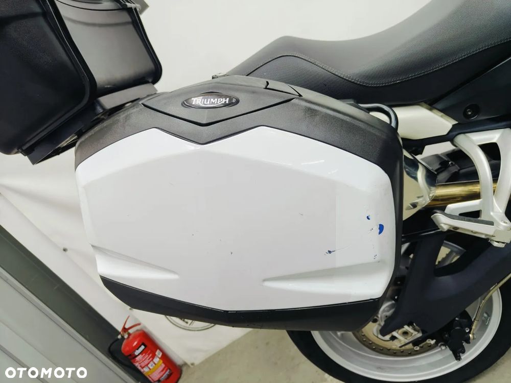 Triumph Tiger - 9