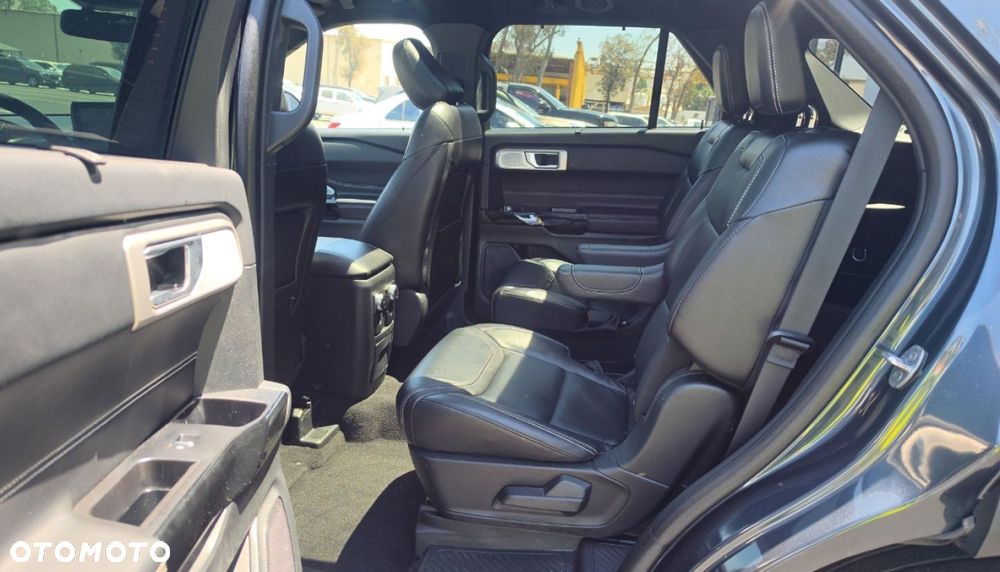 Ford Explorer - 9