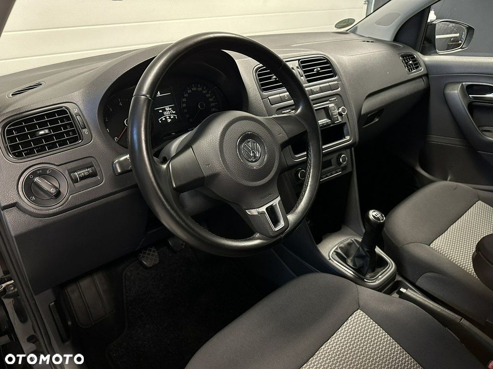 Volkswagen Polo - 5
