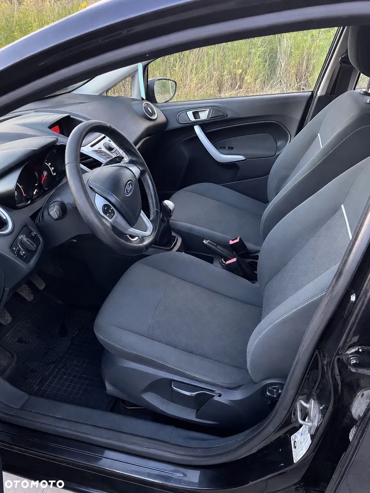 Ford Fiesta 1.4 Trend - 8