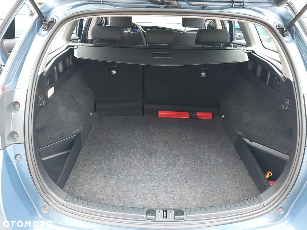 Toyota Auris 1.6 Premium - 17