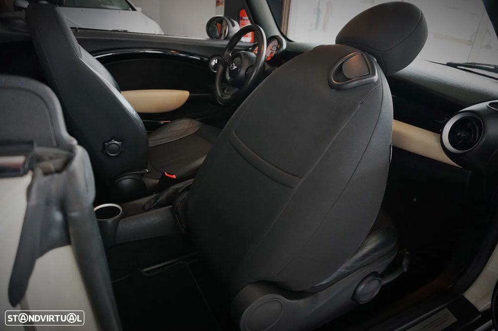 MINI Cabrio Cooper D - 21