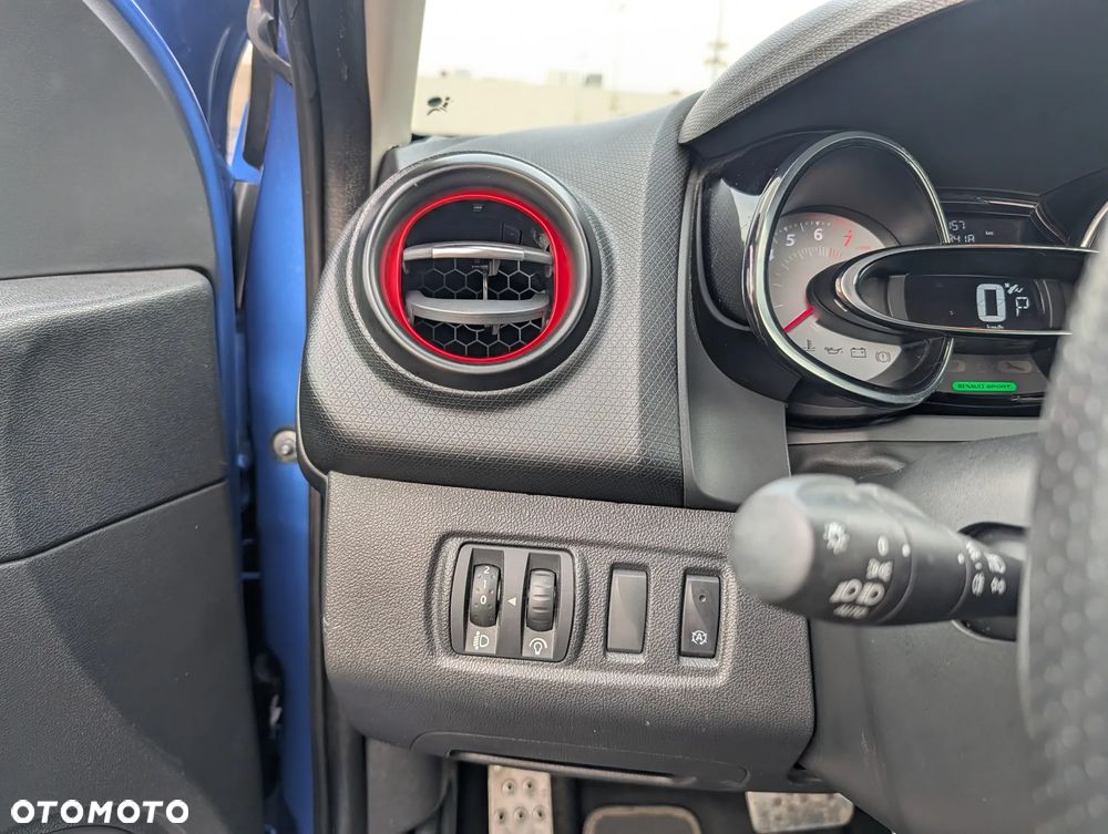 Renault Clio - 31