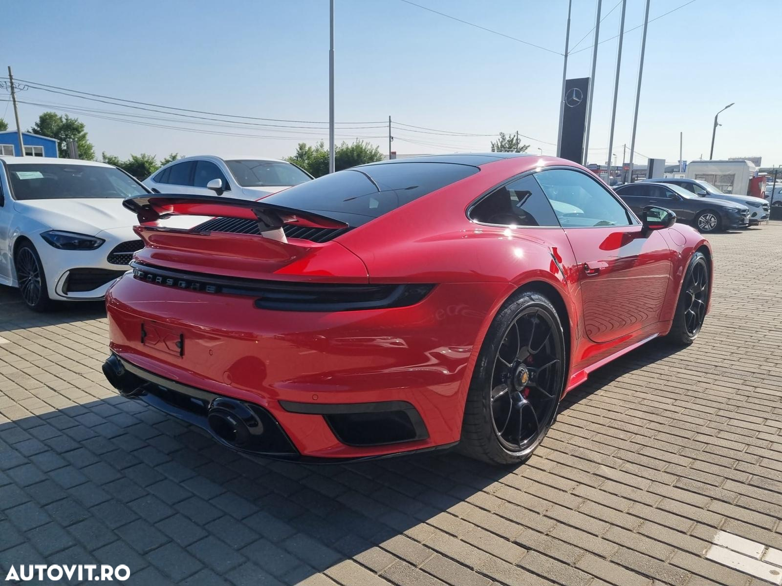 Porsche 911-TURBO-S - 10