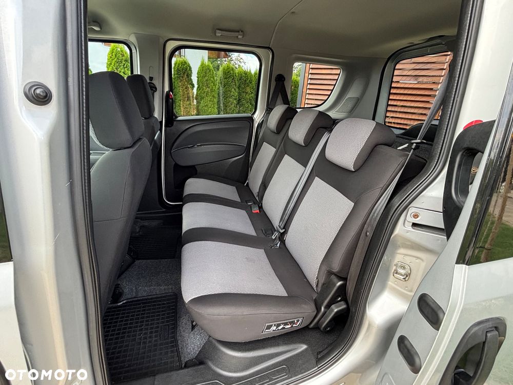 Fiat Doblo 1.4 16V Dynamic - 21