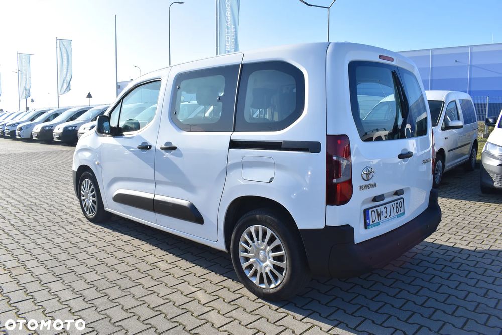 Toyota Proace City Verso 1.5 D-4D Business - 8