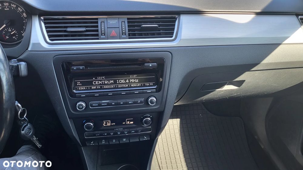 Skoda RAPID 1.6 TDI DPF Style Plus - 13