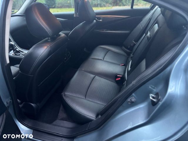 Infiniti Q50 Q50S Hybrid AWD - 10