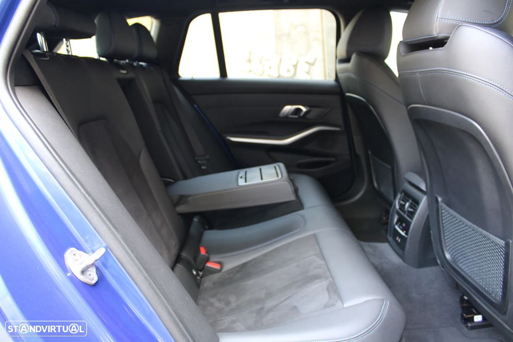 BMW 320 d Pack M Auto - 19