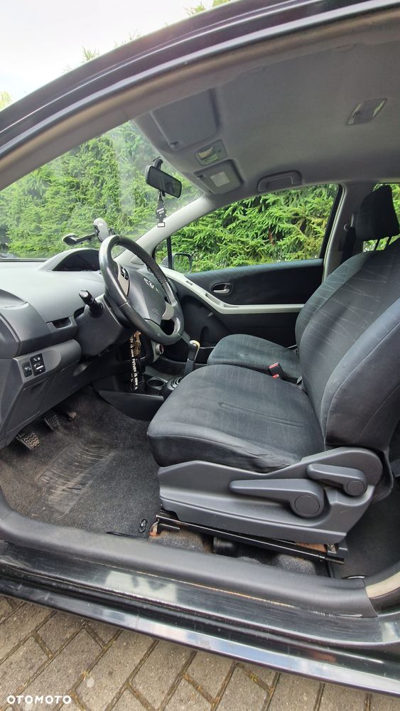 Toyota Yaris - 6