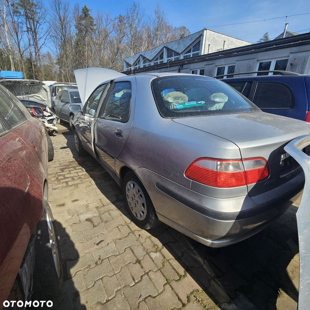 FIAT ALBEA, kareta (sedan) 2003r 1,3 B 59 kW / 80KM  pojazd na części: maska, zderzak, drzwi, szyby, lusterka, chłodnica ... - 15