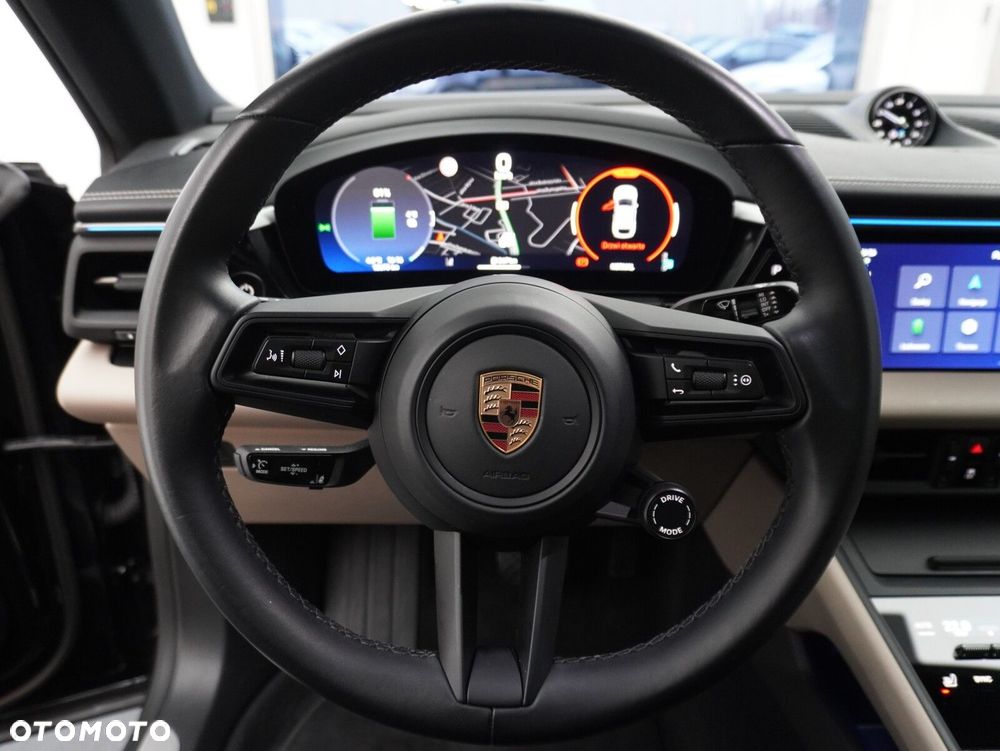 Porsche Macan - 29