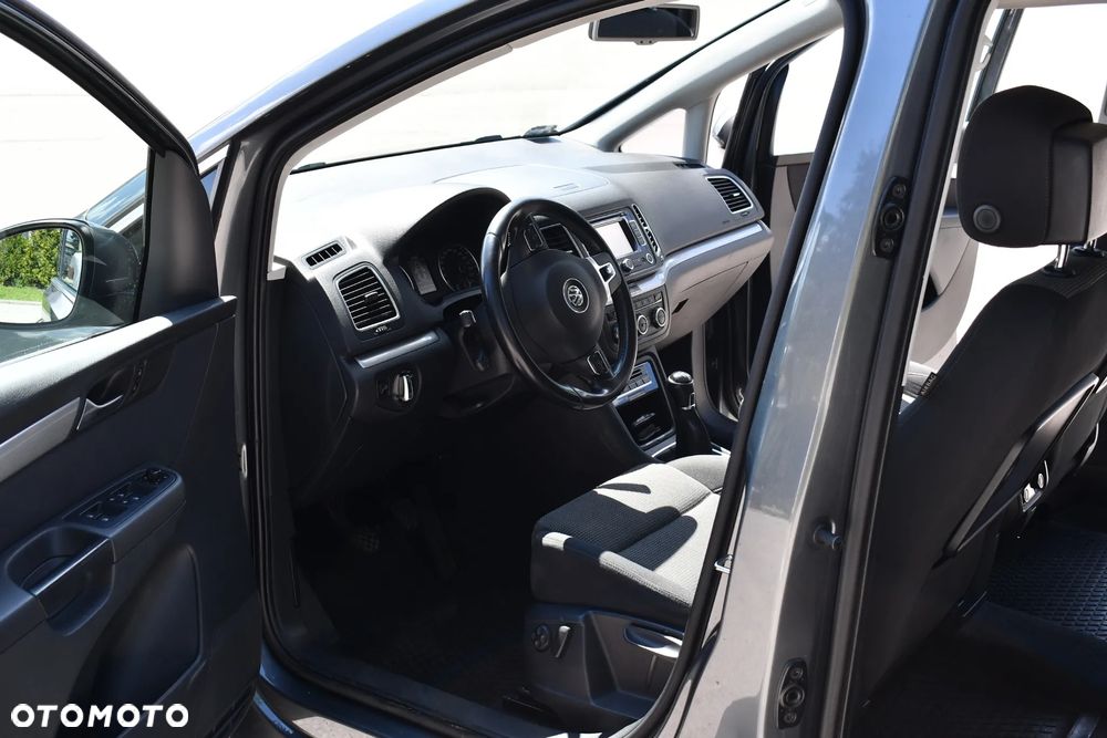 Volkswagen Sharan - 8