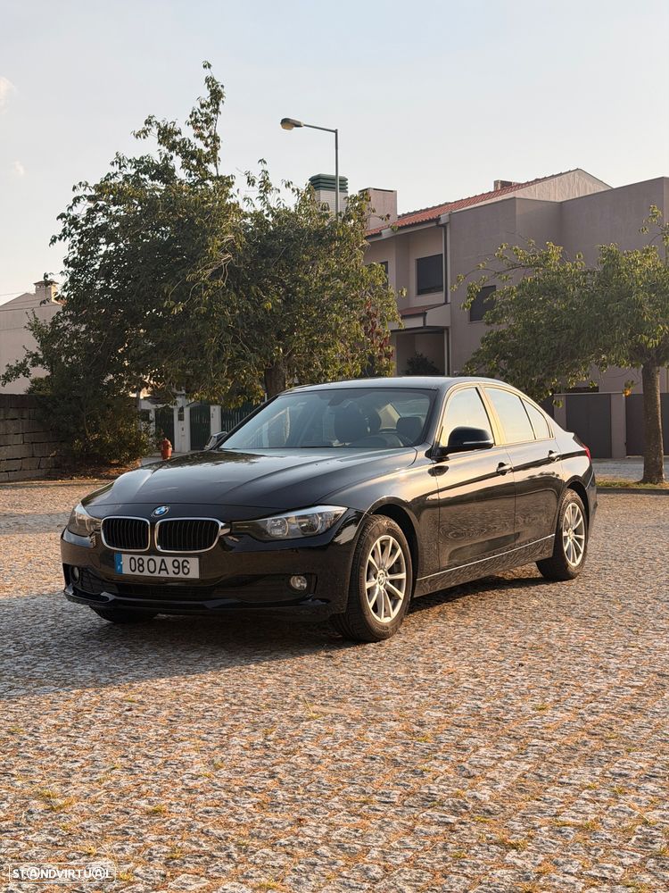 BMW 318 d Auto - 5