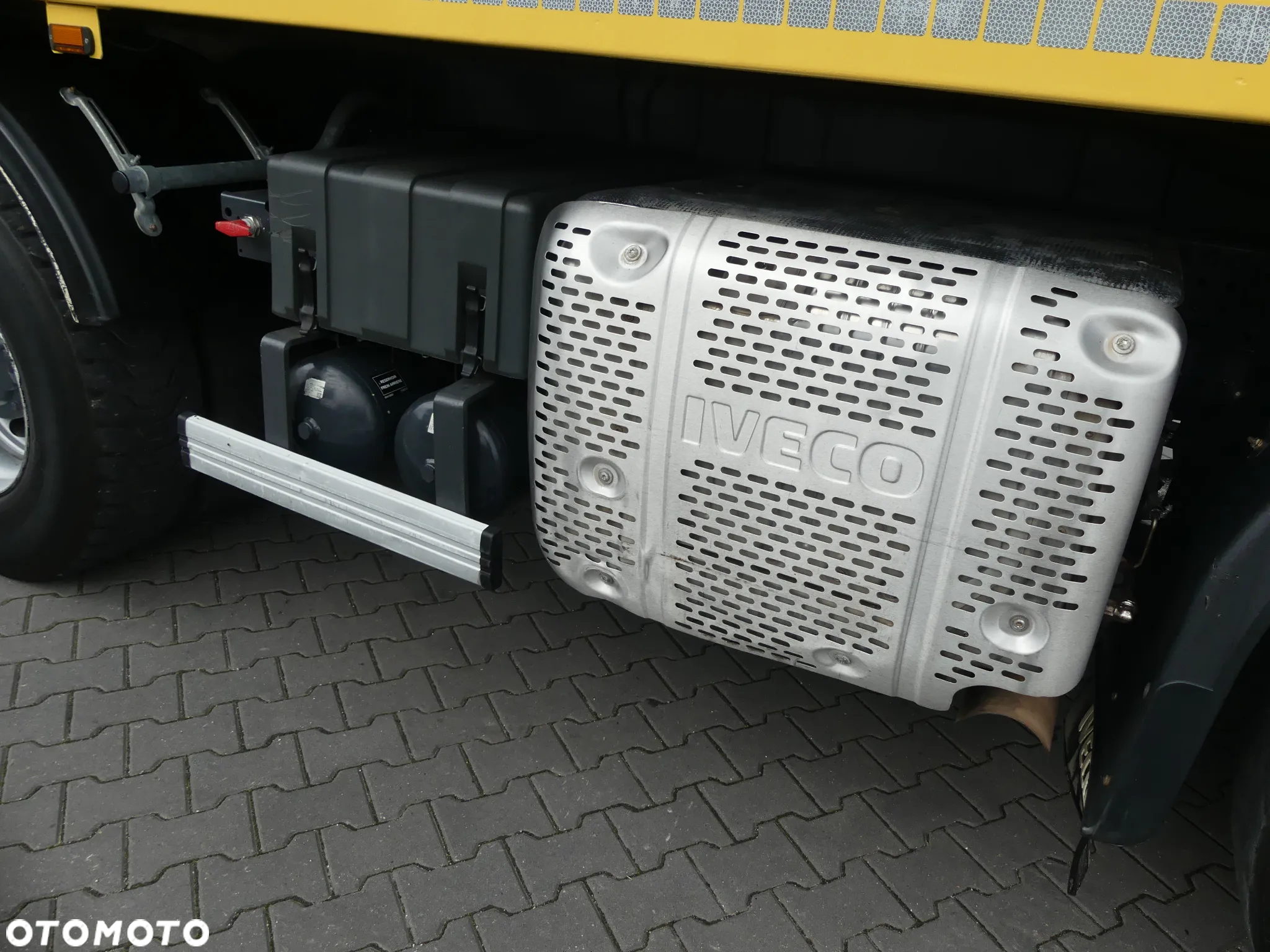 Iveco TRAKKER 450 / 8x4 / EURO 6 / HDS PALFINGER PK 22002-EH / - 23