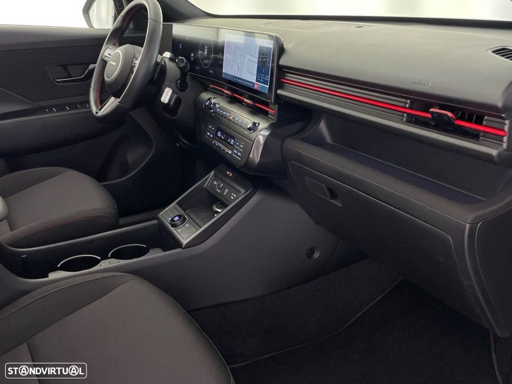 Hyundai Kauai 1.6 GDi HEV Premium - 32