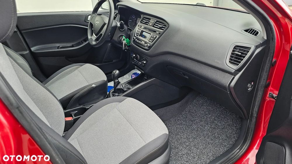 Hyundai i20 1.2 BlueDrive Classic + - 17