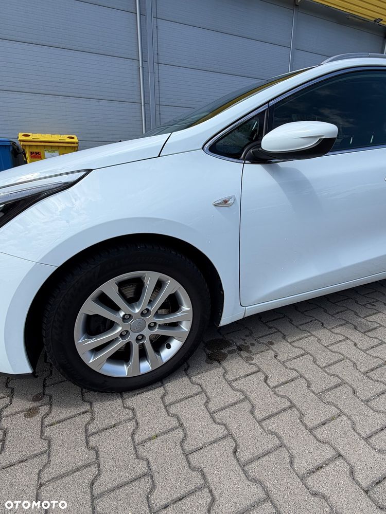 Kia Ceed 1.6 GDI Business Line - 13