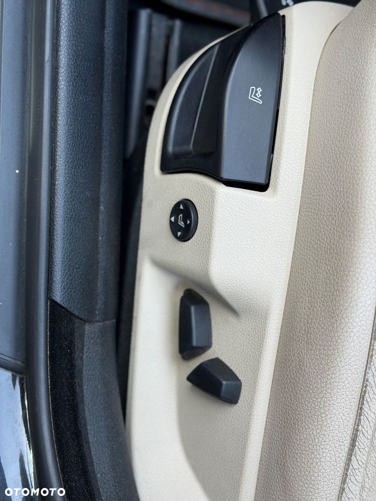 BMW Seria 5 520d - 22