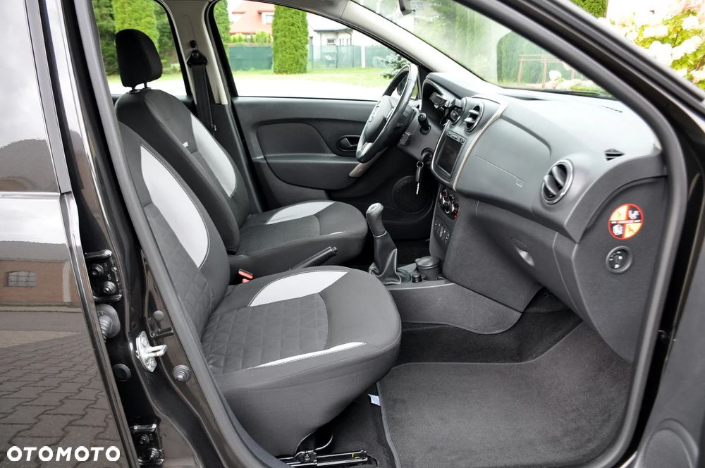 Dacia Sandero Stepway TCe 90 Prestige - 18