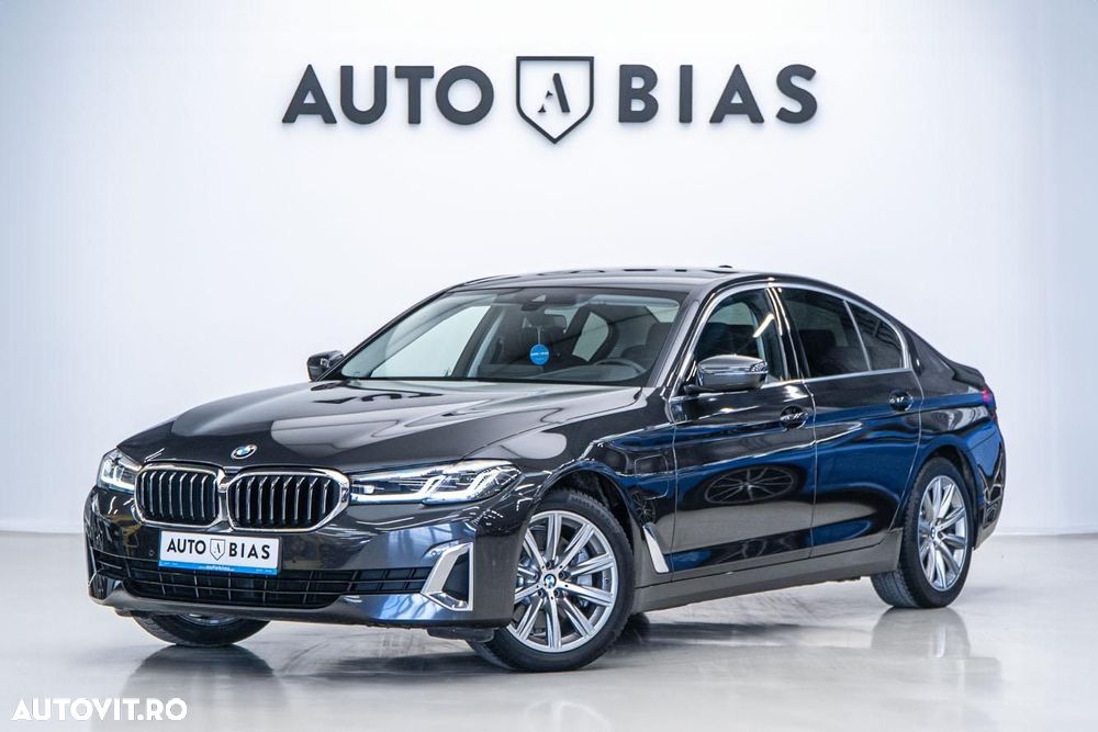 BMW Seria 5 530e Aut. Luxury Line - 1