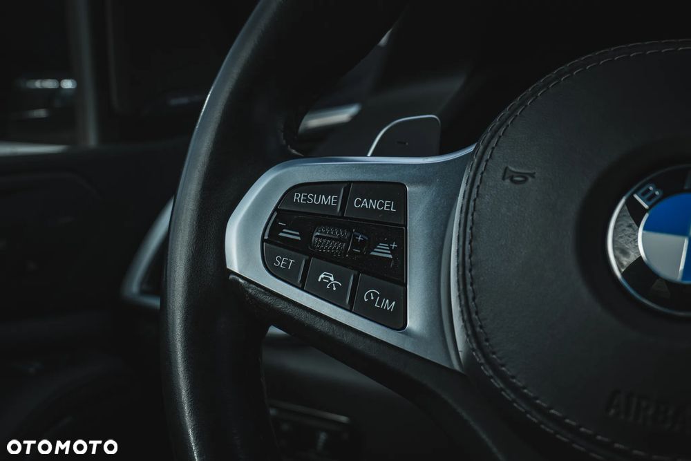 BMW X5 xDrive25d - 33