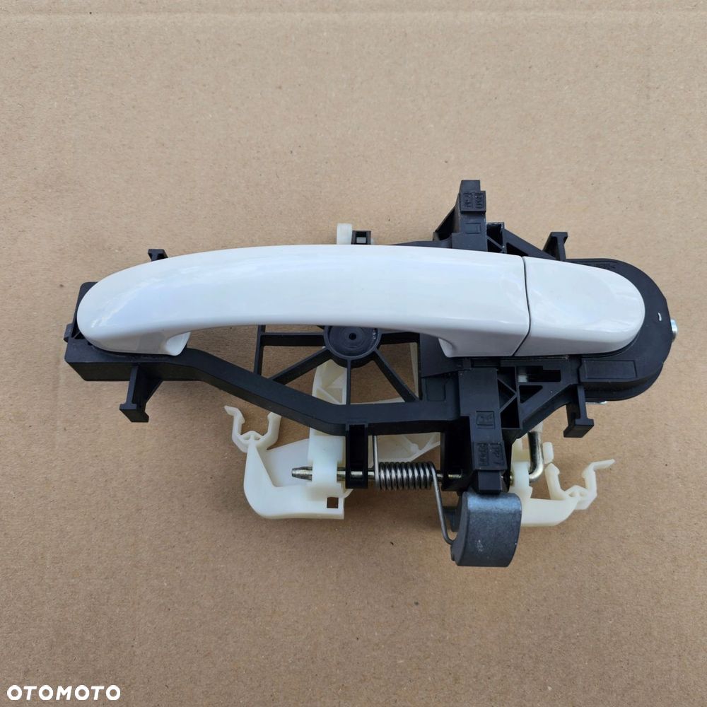 VW T5 LIFT T6 klamka drzwi przesuwnych prawa biała LB9A - 2