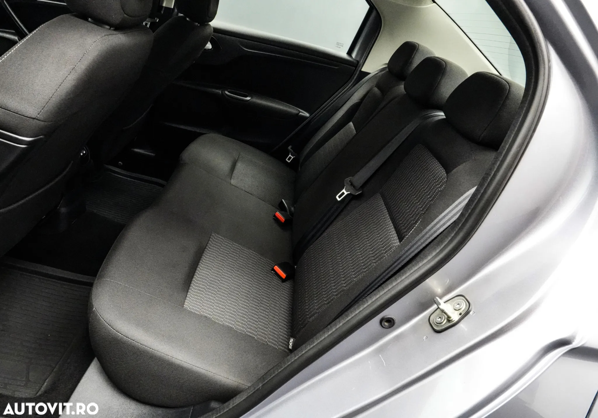 Peugeot 301 1.5 BlueHDI FAP Allure - 15