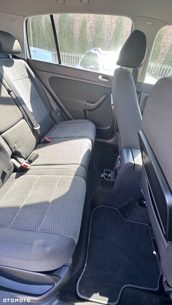 Volkswagen Golf Plus - 8