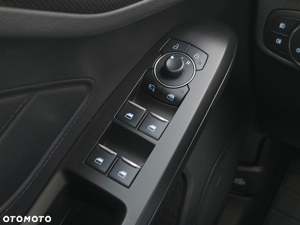 Ford Focus 1.0 EcoBoost mHEV ST-Line X - 30
