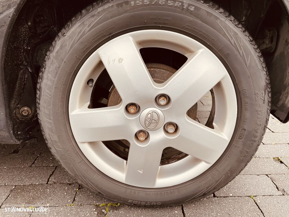 Toyota Aygo 1.0 + AC - 5