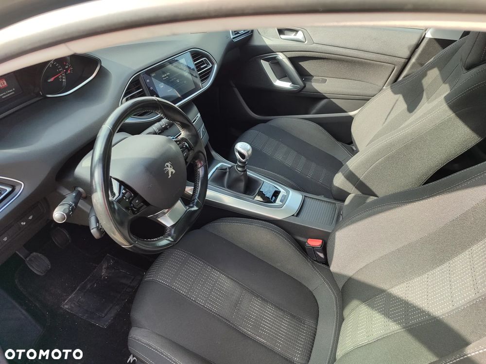 Peugeot 308 SW e-HDi 115 Stop & Start Allure - 36