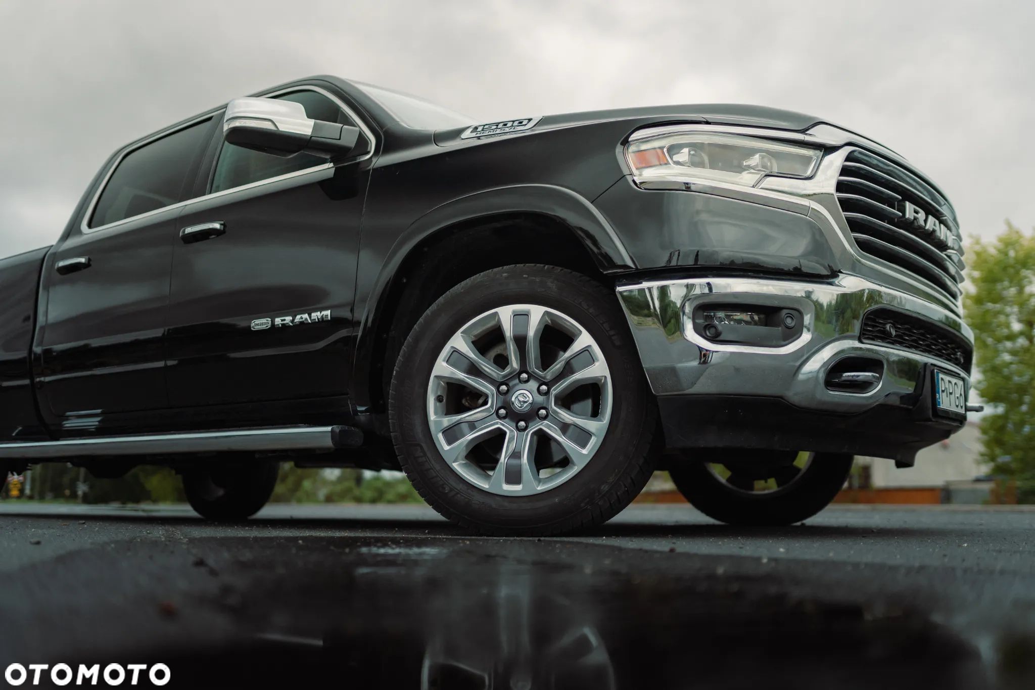 RAM 1500 5.7 Crew Cab Longbed Longhorn Chrome - 1