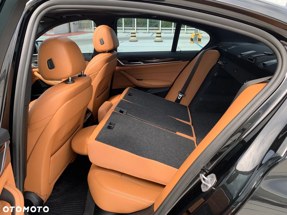 BMW Seria 5 530i xDrive Sport Line - 19