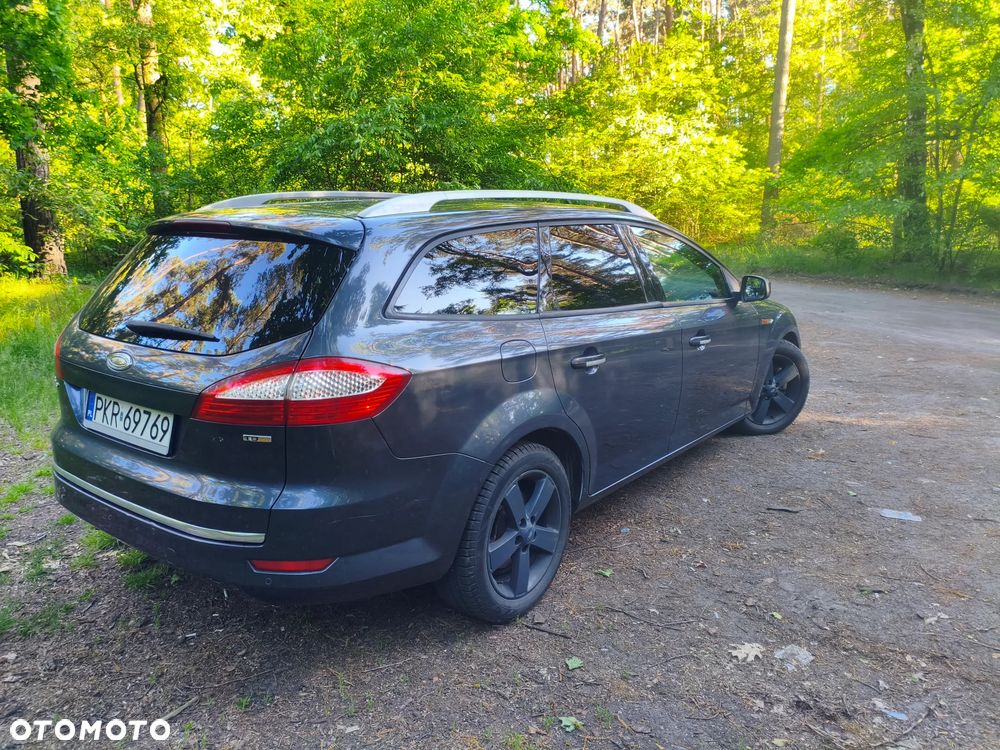 Ford Mondeo 2.0 TDCi Ambiente - 4