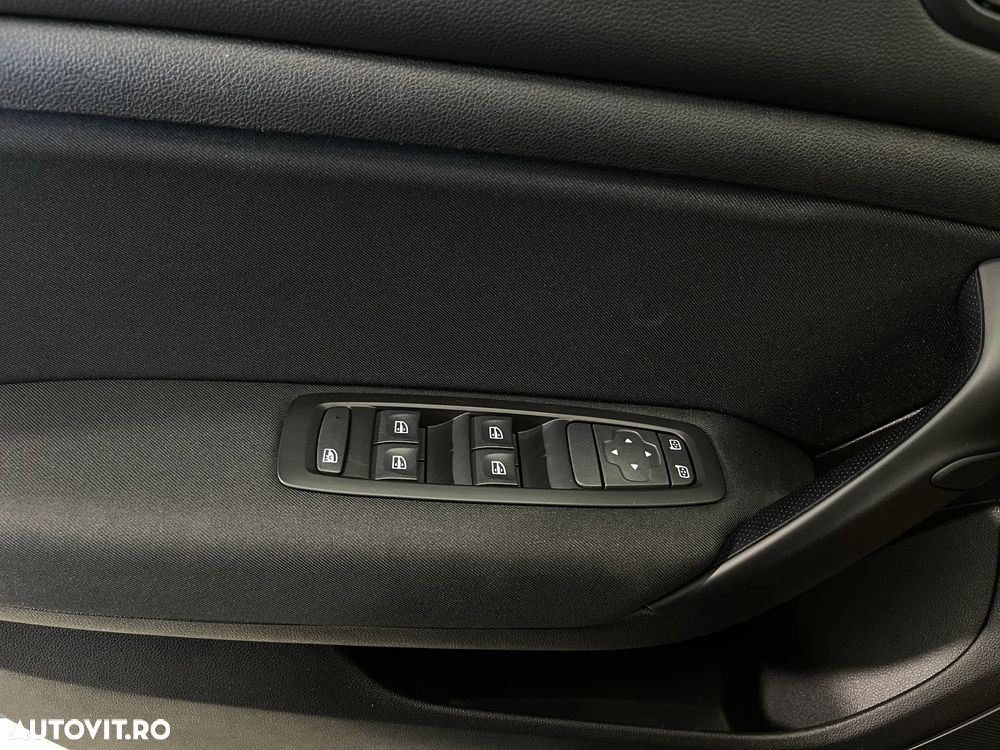 Renault Megane TCe 140 GPF Zen - 20