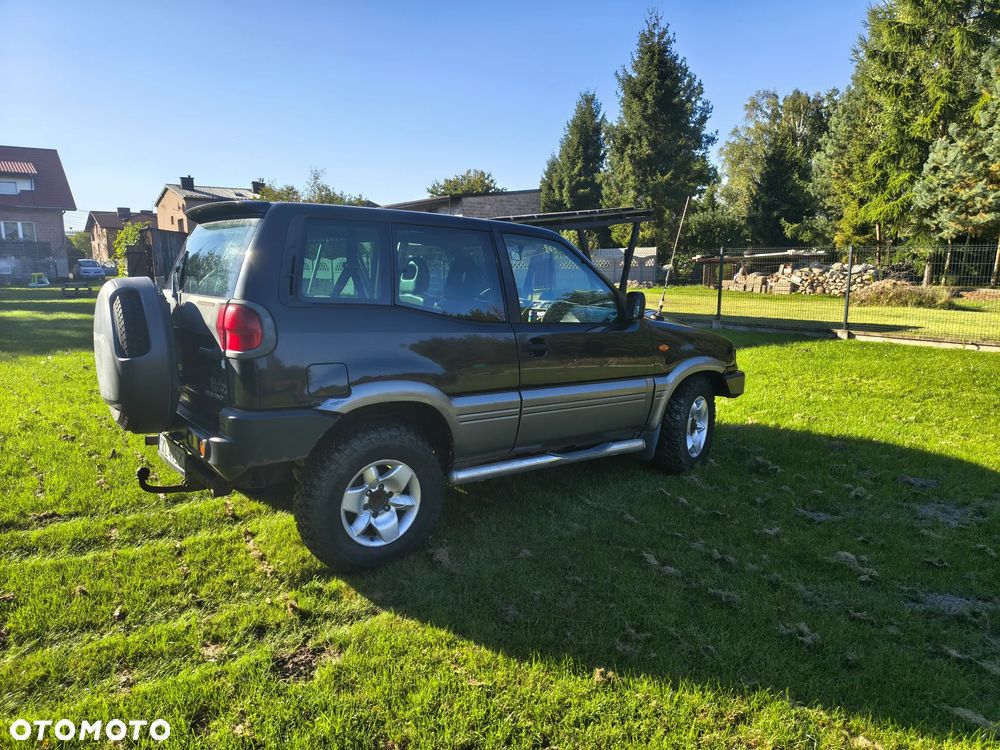 Nissan Terrano 2002 photo 4