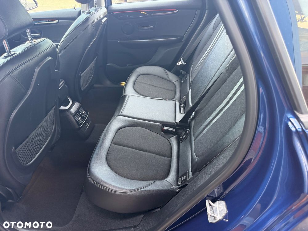 BMW Seria 2 218i Sport Line - 27