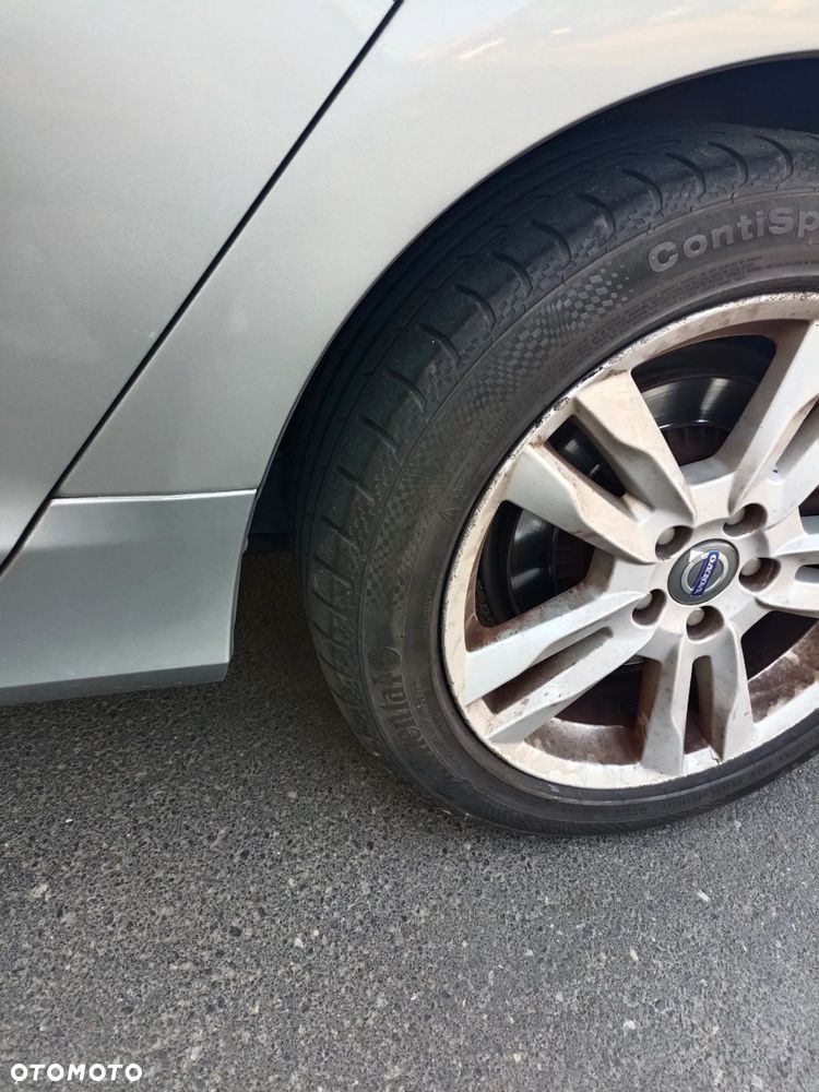 Volvo V60 D5 AWD R-Design Summum - 31