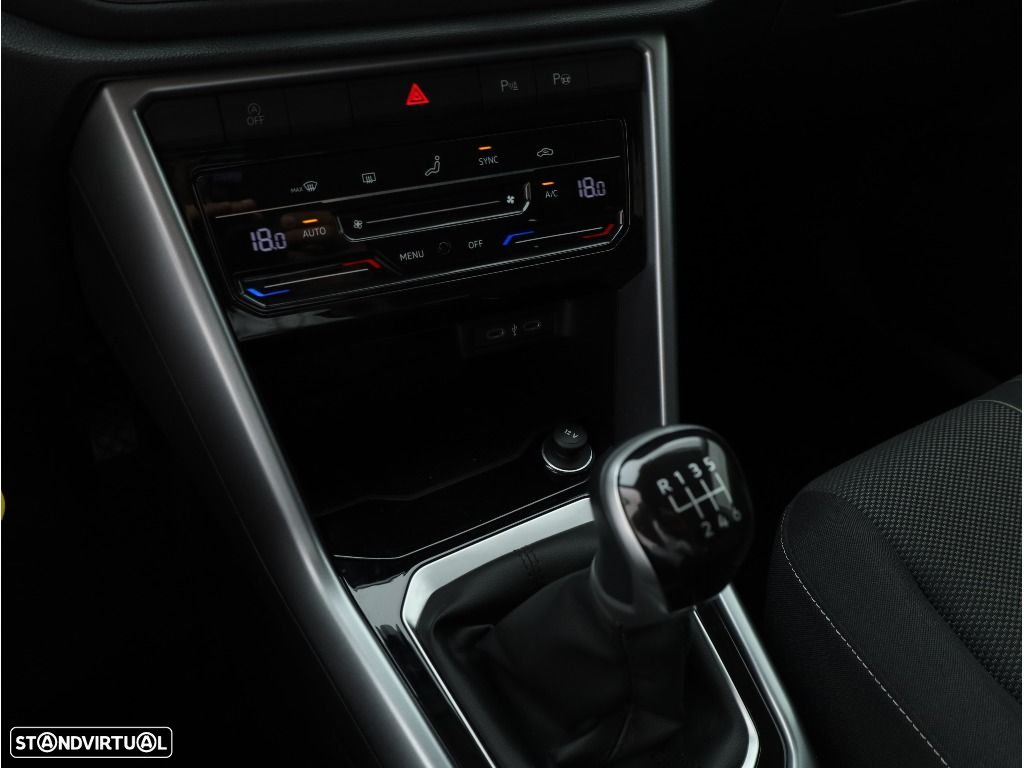 VW T-Roc 1.0 TSI Life - 19