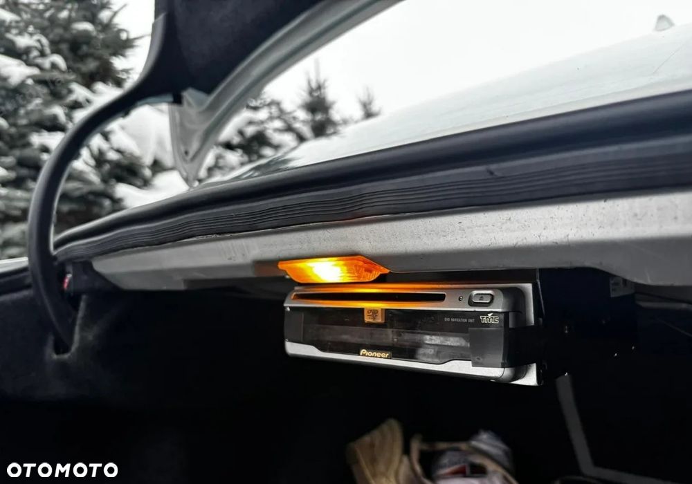 Mercedes-Benz CLK - 21