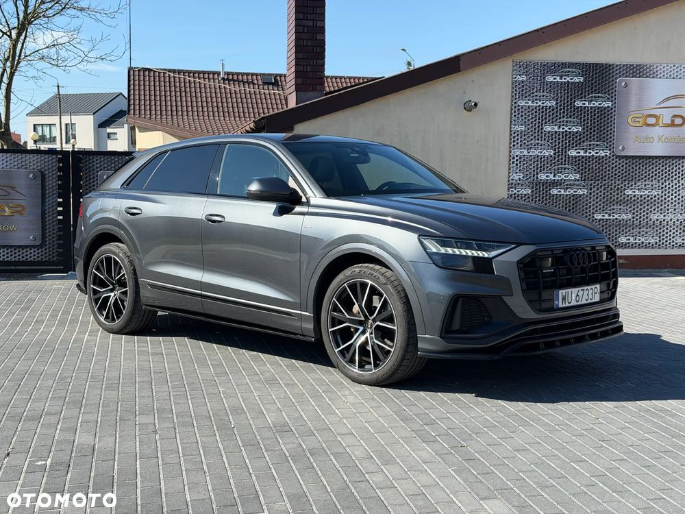 Audi Q8 - 1