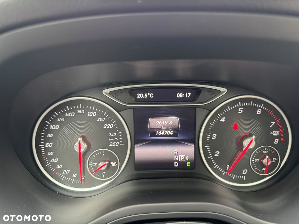 Mercedes-Benz Klasa B 250 4Matic 7G-DCT UrbanStyle Edition - 29