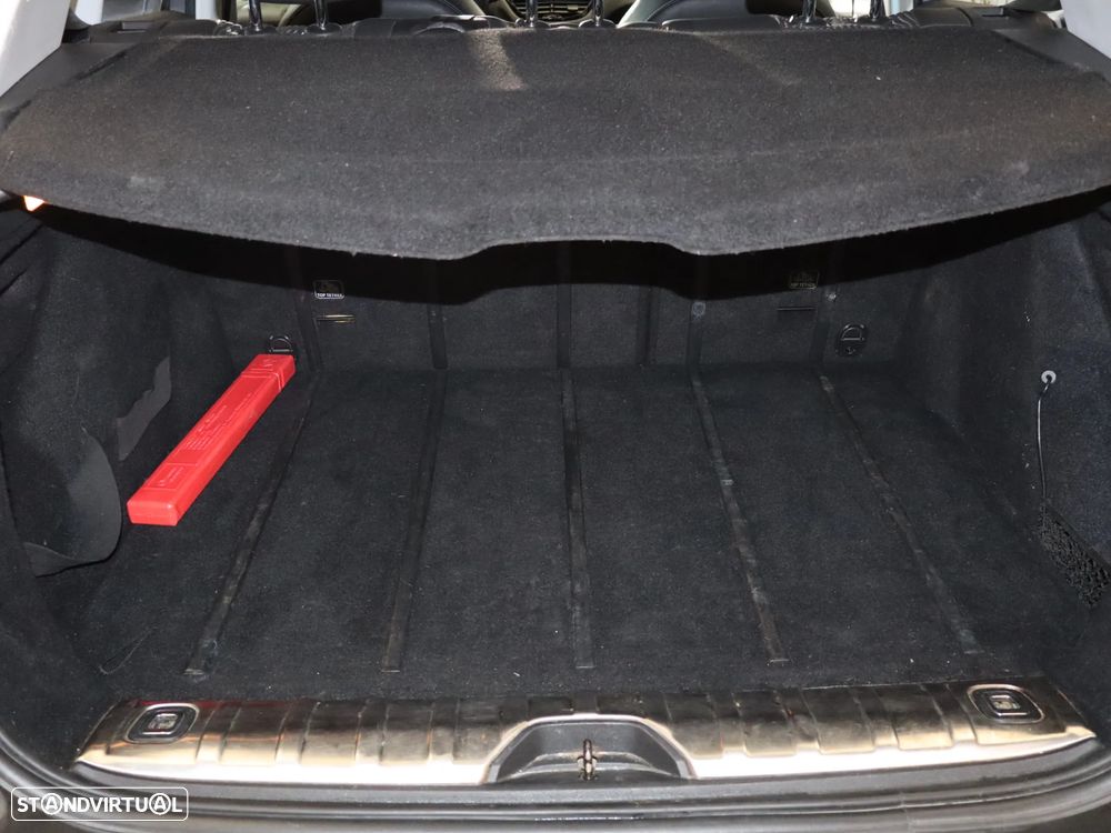 Peugeot 2008 e-HDi FAP 115 STOP & START Allure - 11