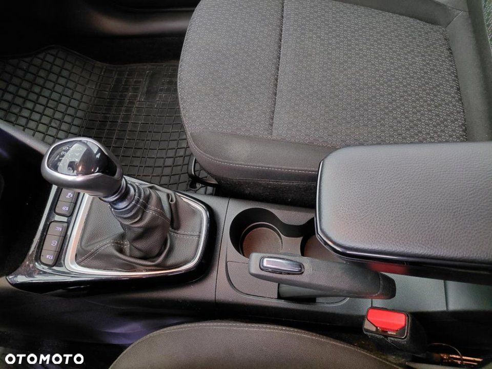 Opel Crossland X - 21