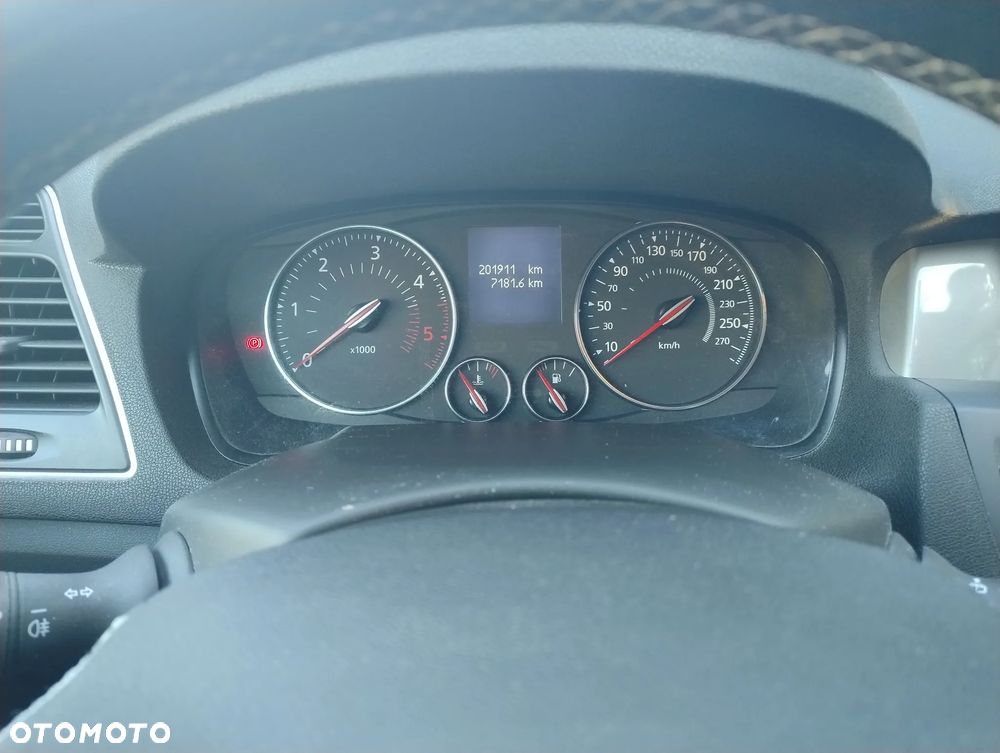 Renault Laguna 2.0 dCi Limited - 32