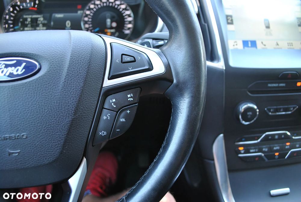 Ford S-Max 2.0 TDCi Titanium PowerShift - 27